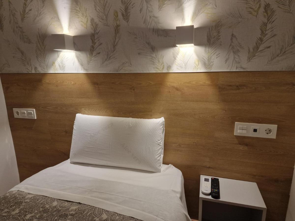 Hostal Esparteros マドリード エクステリア 写真