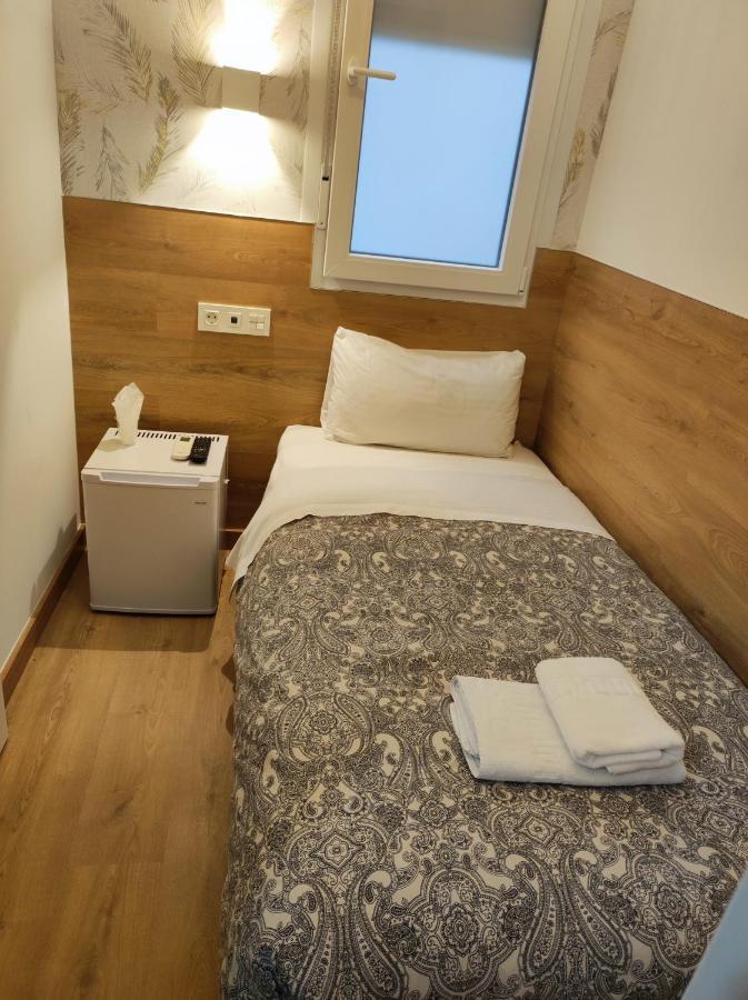 Hostal Esparteros マドリード エクステリア 写真