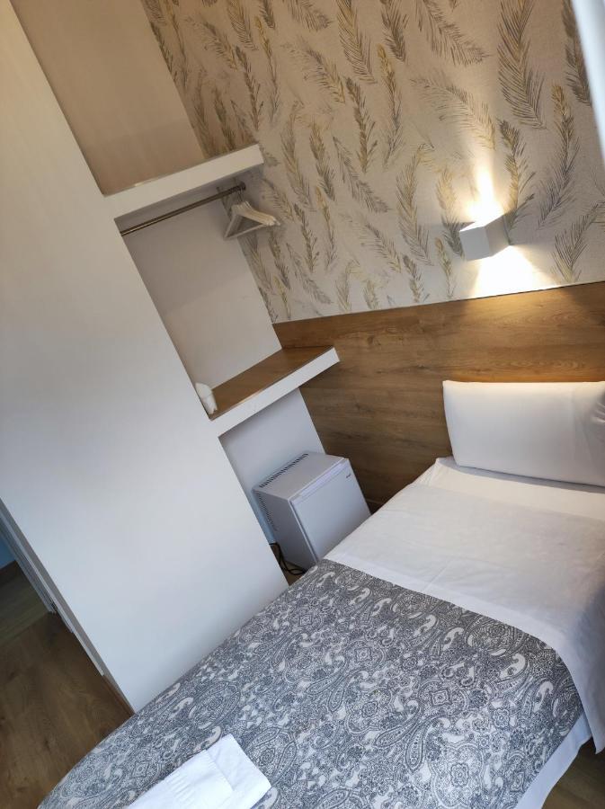 Hostal Esparteros マドリード エクステリア 写真